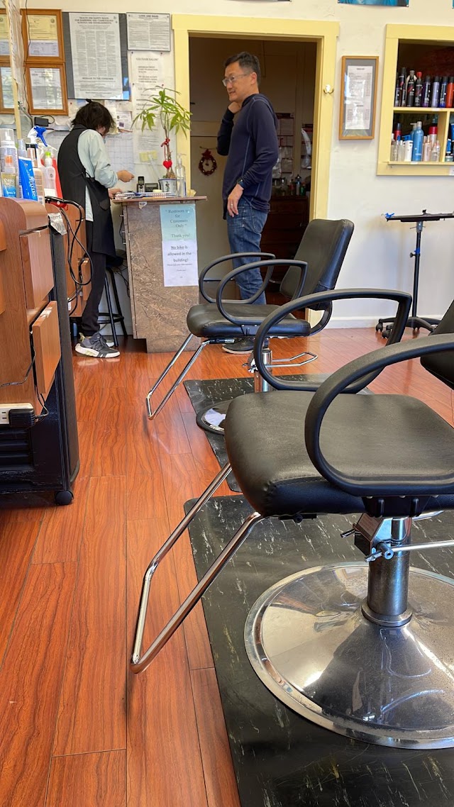 Lili Hair Salon photo 2