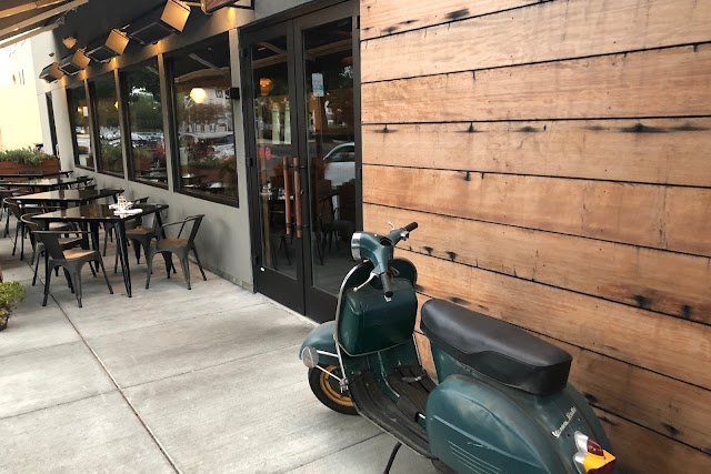 Creekwood Restaurant in Berkeley