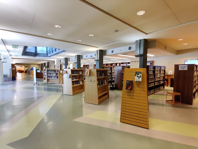 Berkeley Public Library photo 4